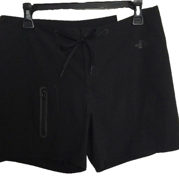 The North Face Echo Lake Apex active fit black shorts - Picture 1 of 3
